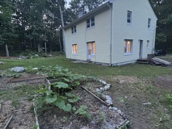 50 Oakdale Ave, Weston, MA 02493