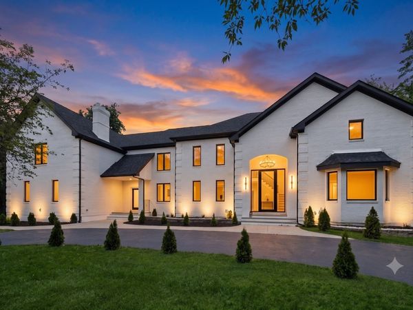 15 Somerset Drive, Andover, MA 01810