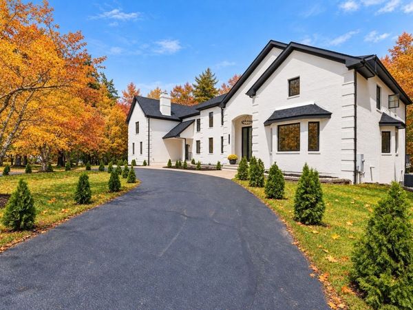 15 Somerset Drive, Andover, MA 01810