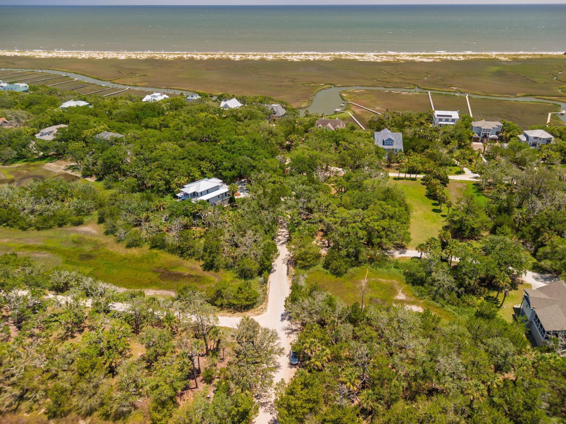 941 Hammocks Way Photo 12