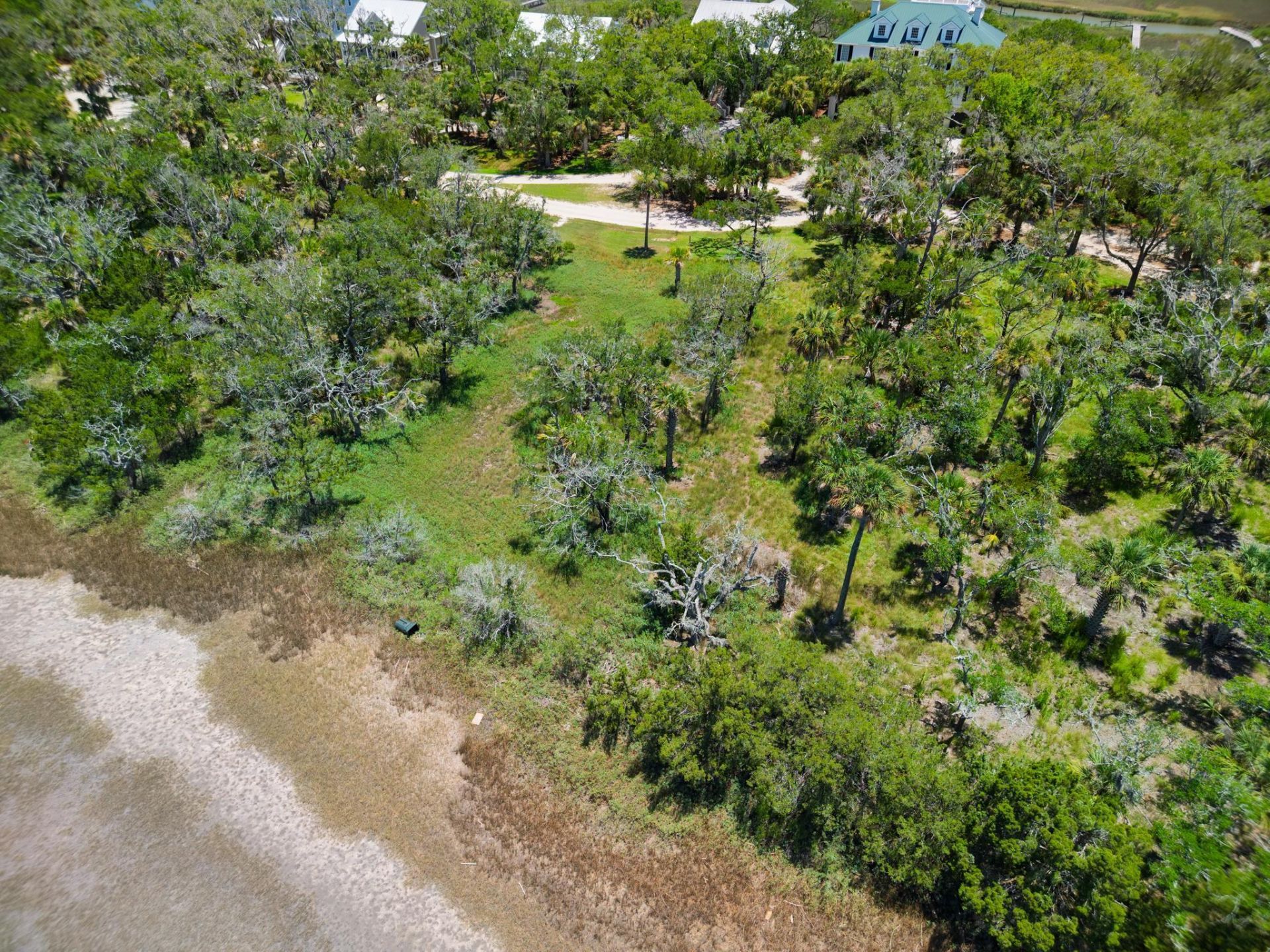 941 Hammocks Way Photo 15