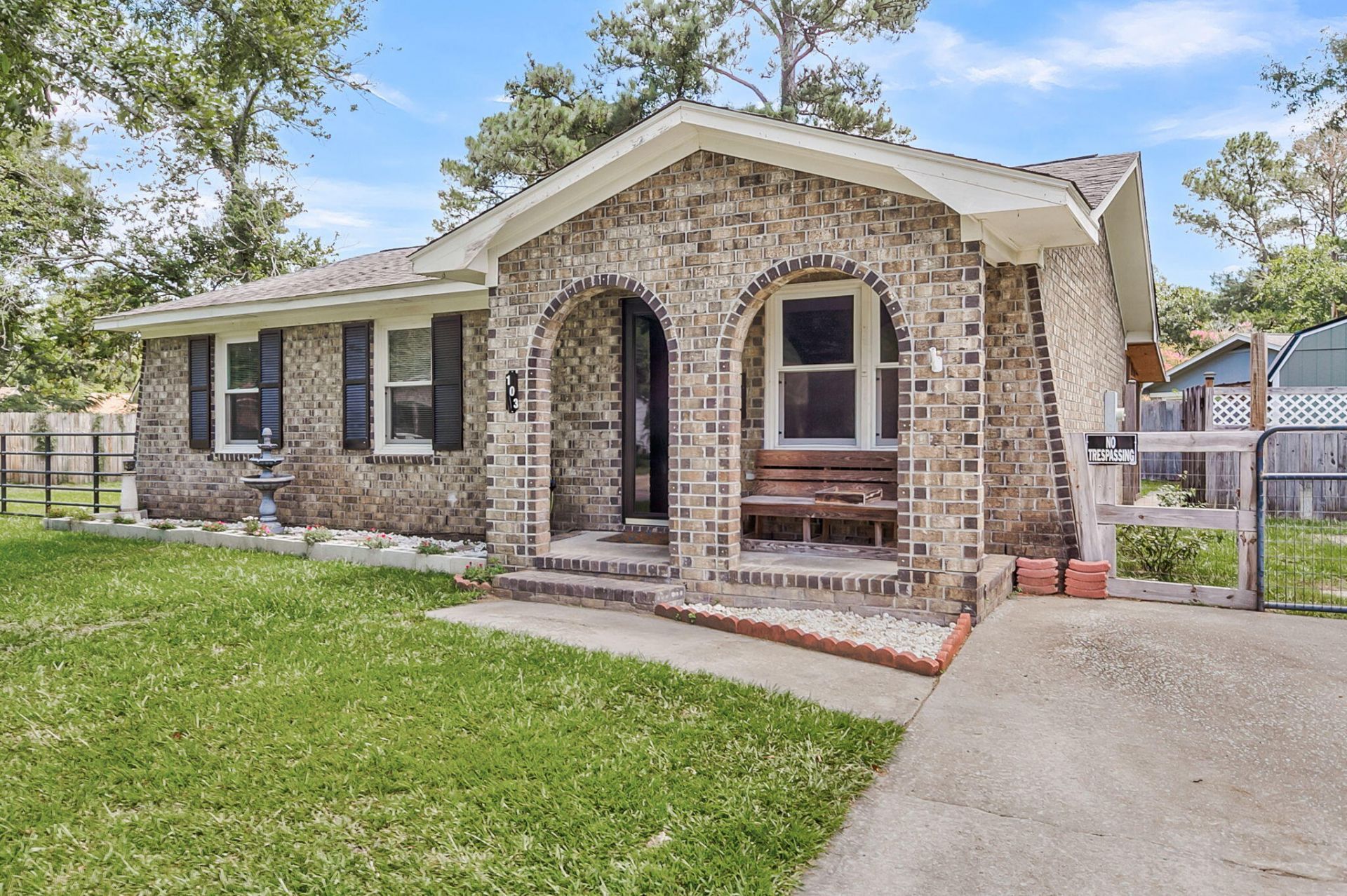 103 Mcduffie Court Photo 5