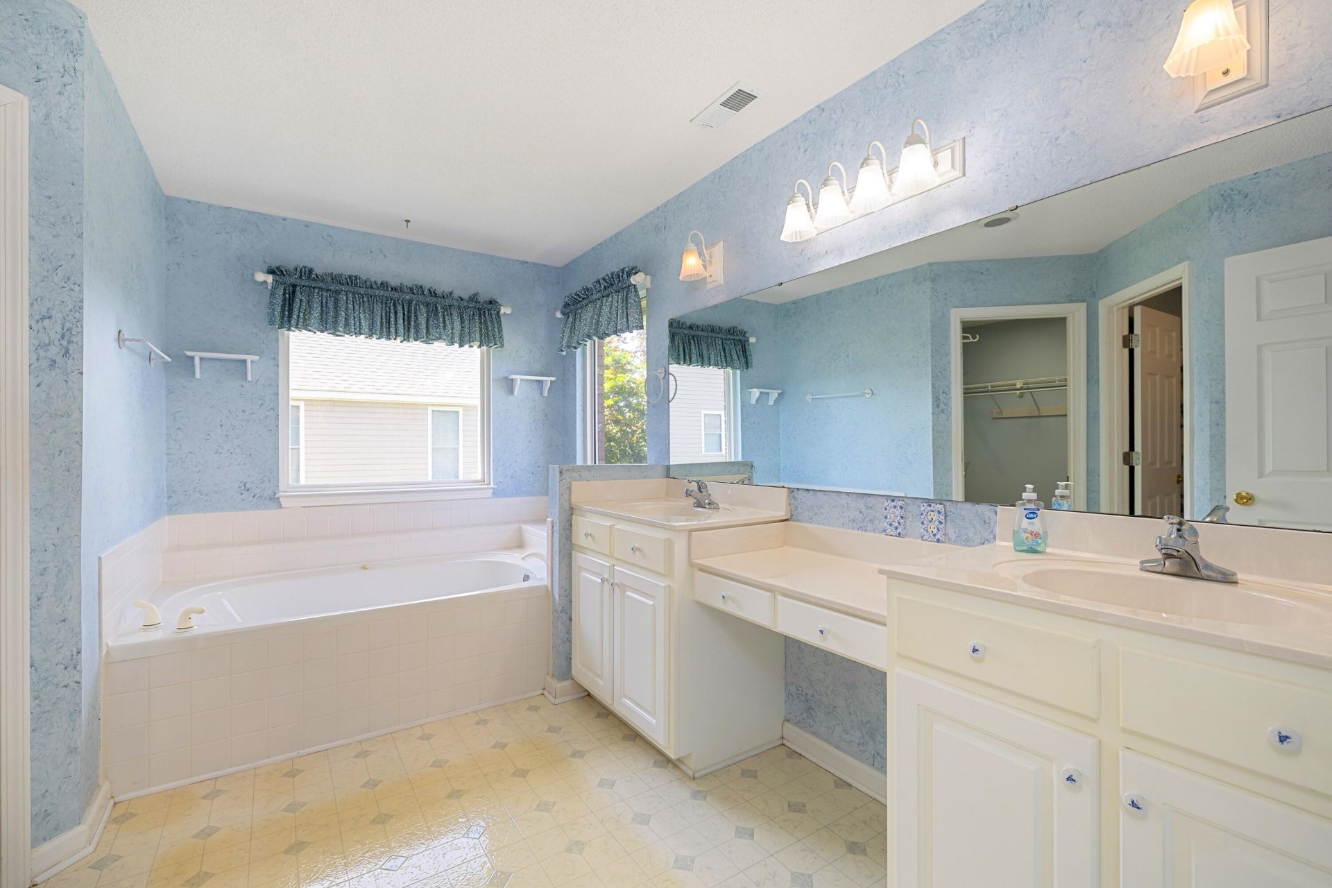 3 Green Lake Drive Photo 26