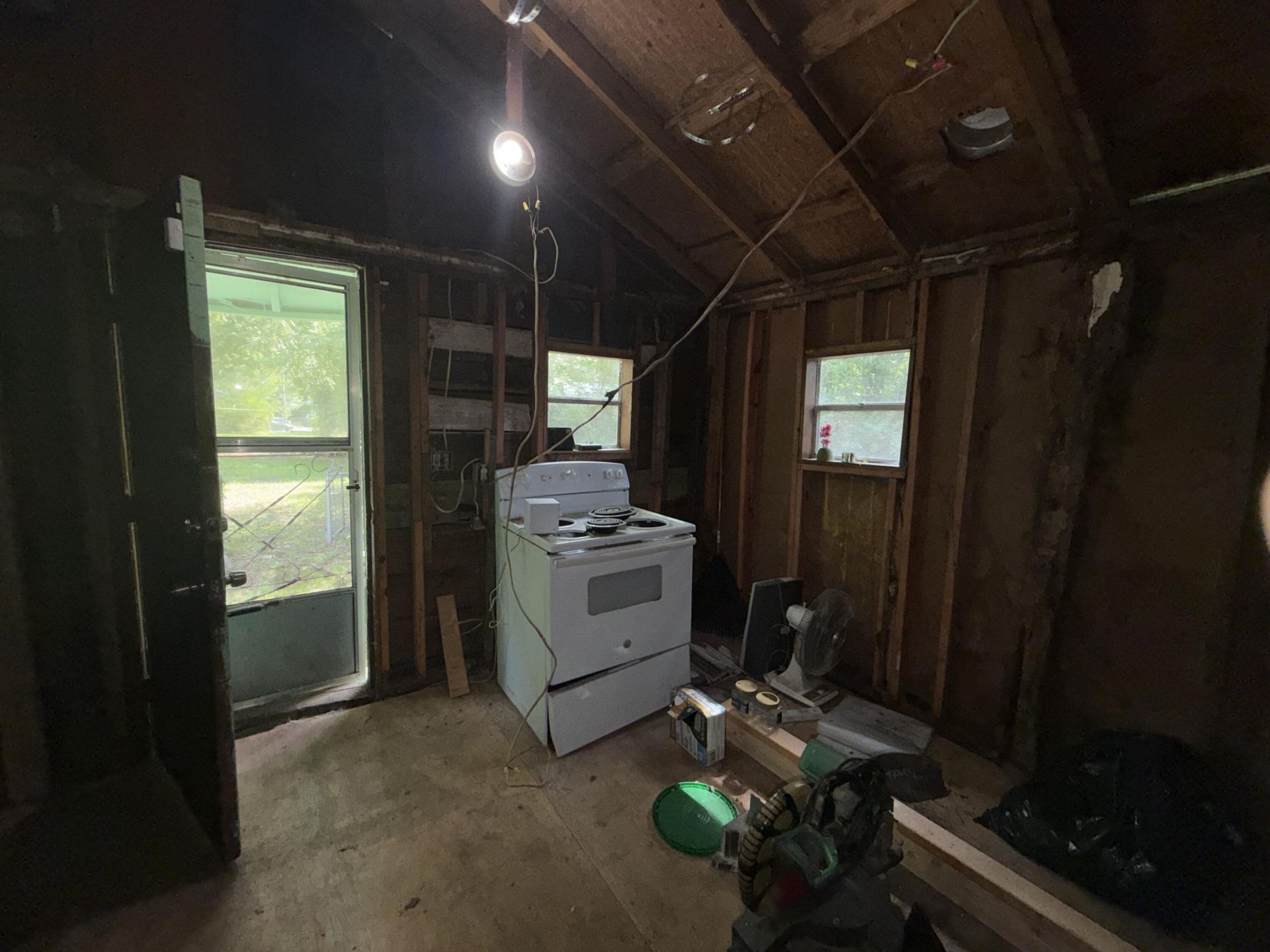 107 Lockhart Street Photo 17
