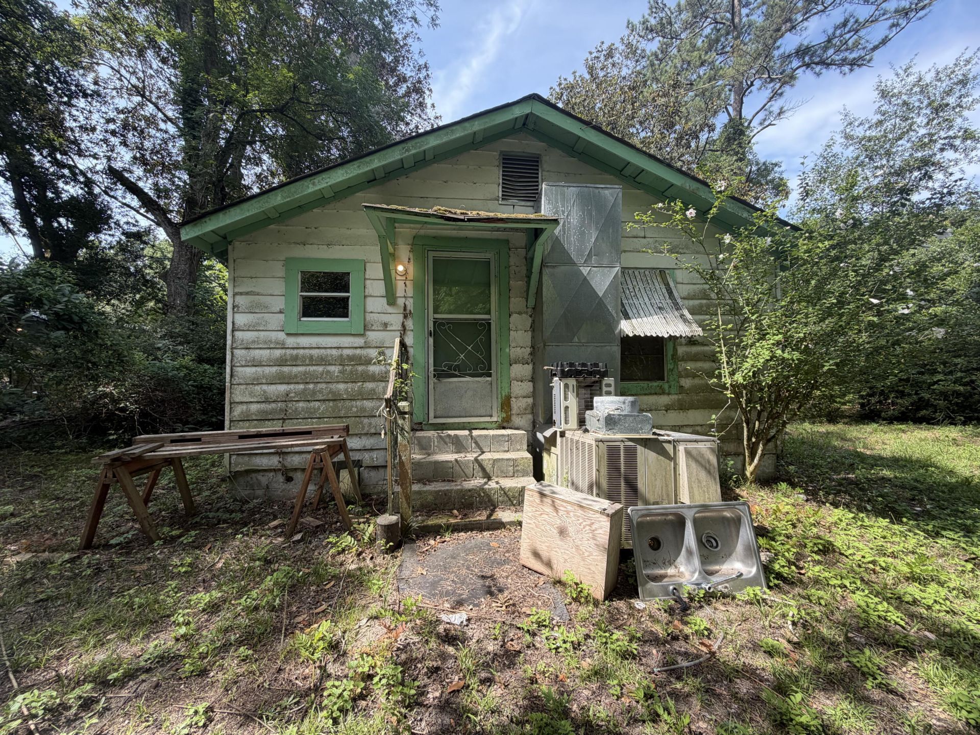 107 Lockhart Street Photo 8