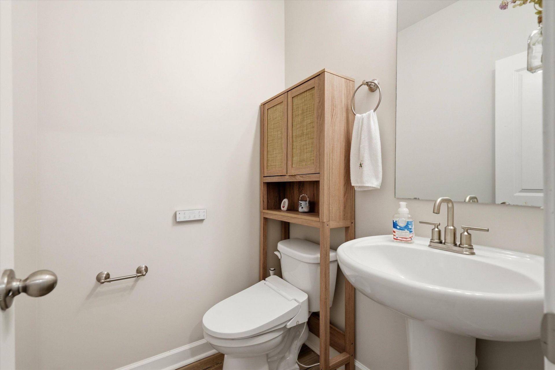 292 Lucca Drive Photo 9
