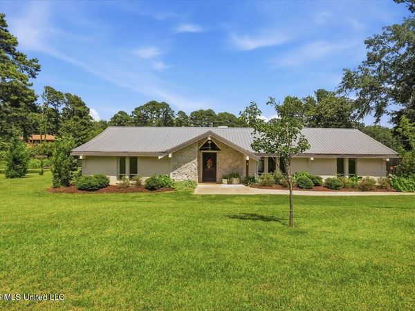238 Kiowa Drive, Madison, MS 39110