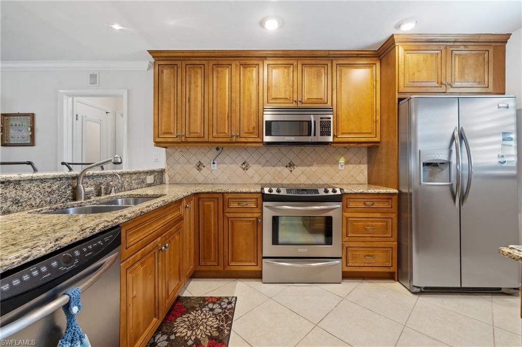7008 Foxfire Dr , Fort Myers, FL 33919 Photo