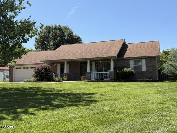 1740 Country Meadows Drive, Sevierville, TN 37862