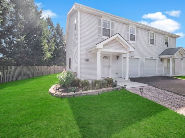 2935 Cedar Glade Drive , Naperville, IL 60564