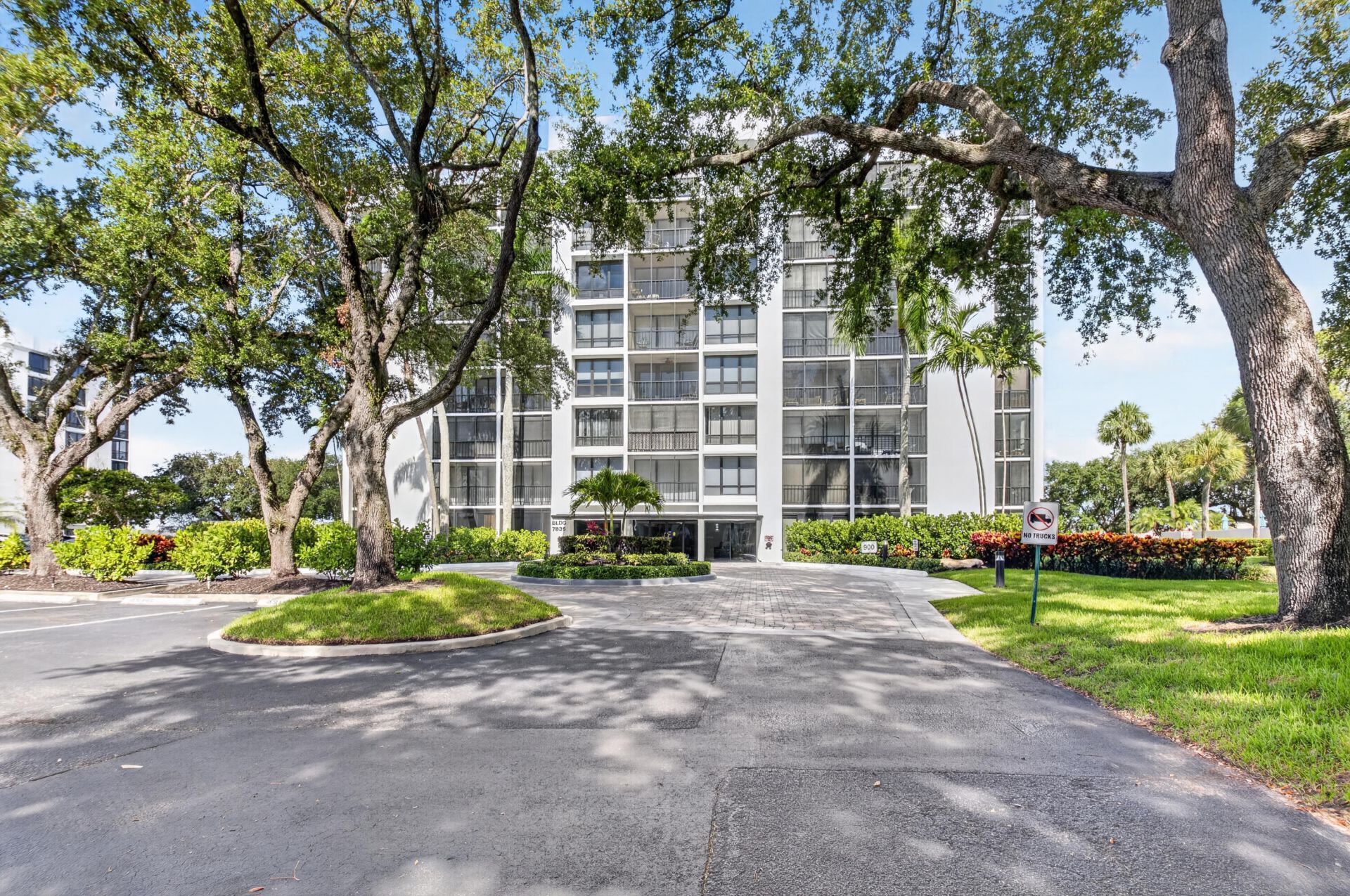 7835 Lakeside Boulevard, Unit 944, Boca Raton, FL 33434 Main Photo