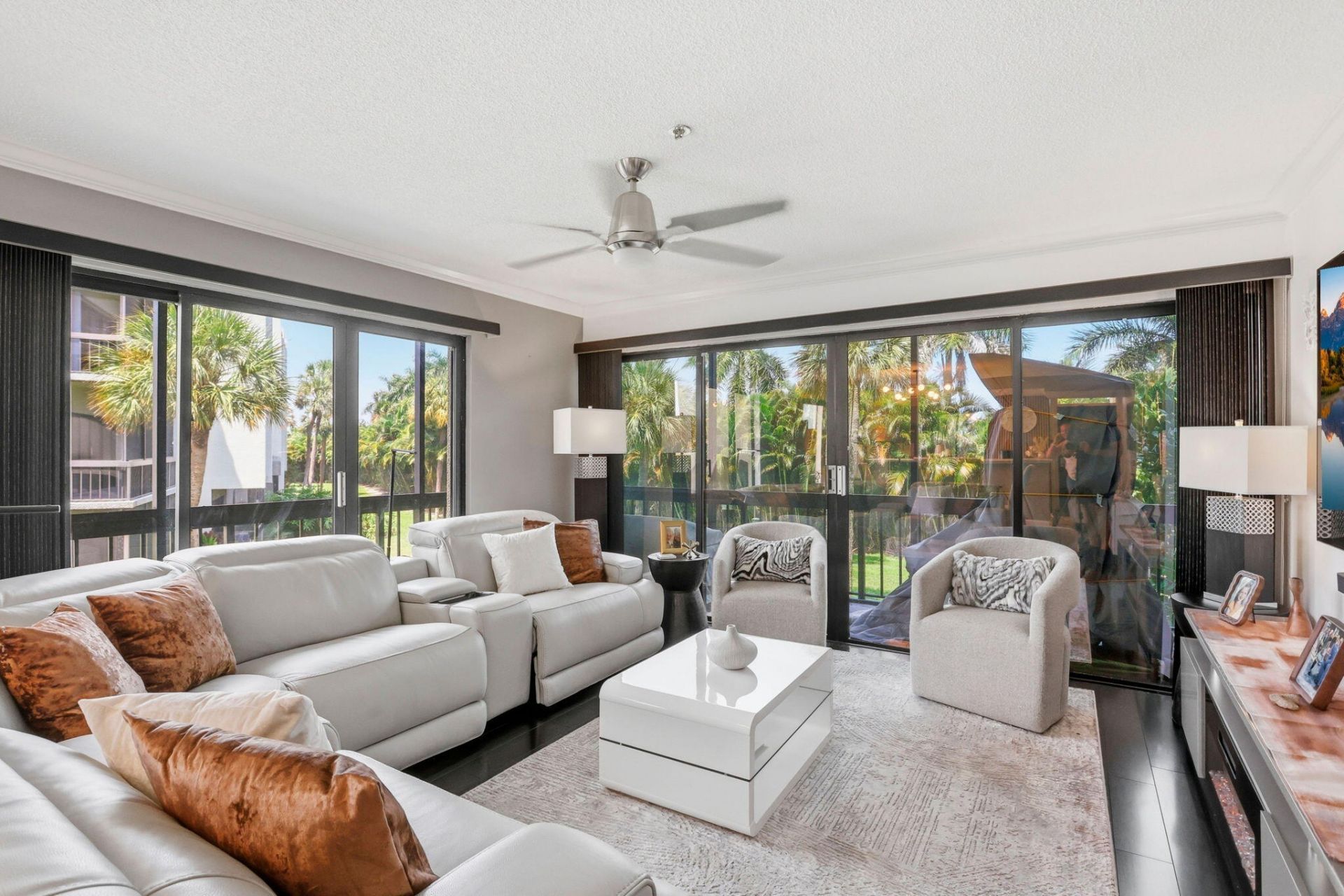 3000 Presidential Way, Unit 201, West Palm Beach, FL 33401 Photo