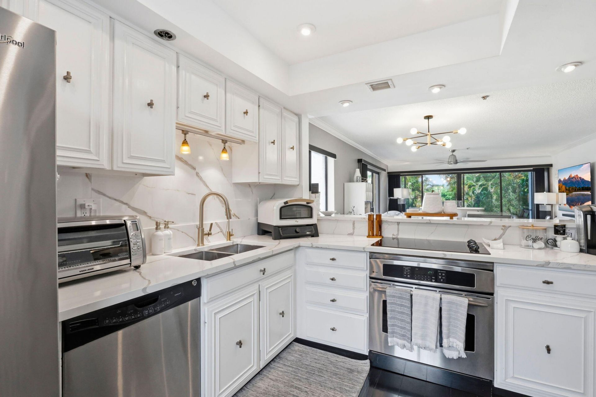 3000 Presidential Way, Unit 201, West Palm Beach, FL 33401 Photo