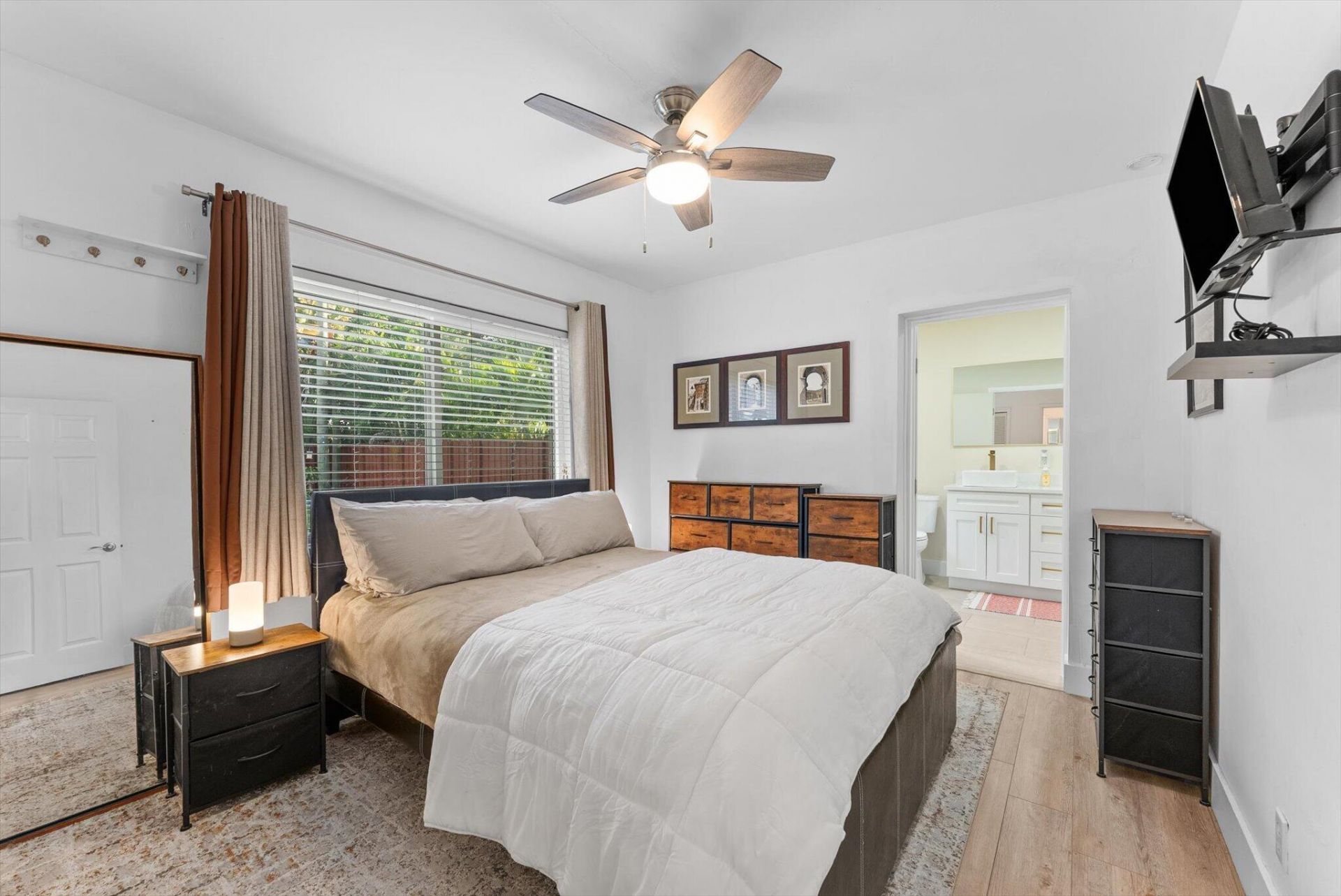 636 NE 16th Court, Fort Lauderdale, FL 33305 Photo