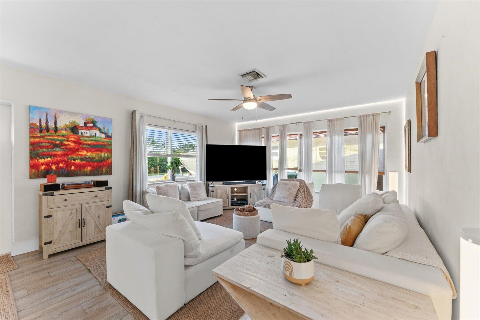 636 NE 16th Court, Fort Lauderdale, FL 33305 Photo