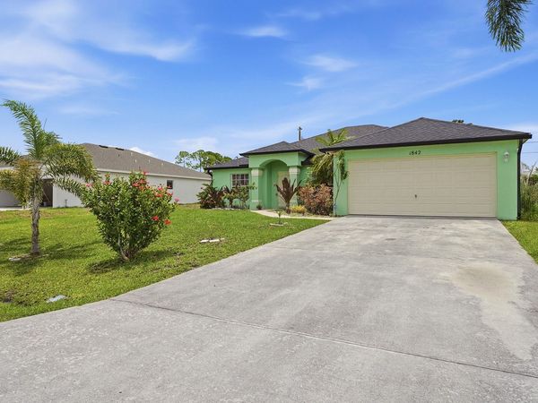 1842 SW Penrose Avenue, Port St. Lucie, FL 34953