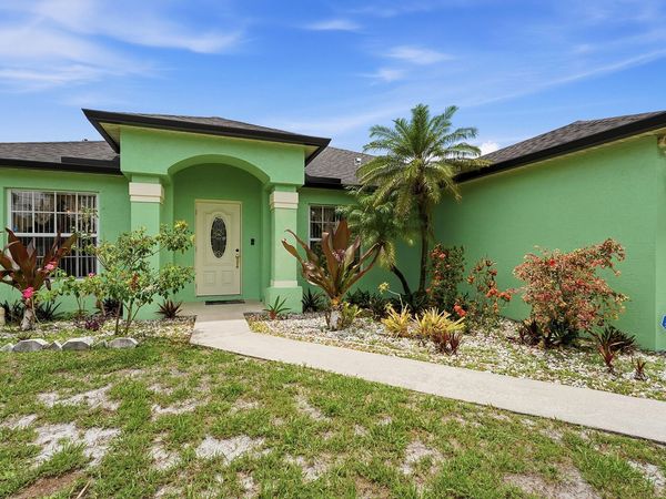 1842 SW Penrose Avenue, Port St. Lucie, FL 34953