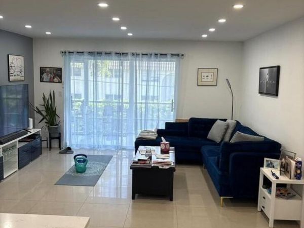 20 SE 13th Street, Unit B7, Boca Raton, FL 33432