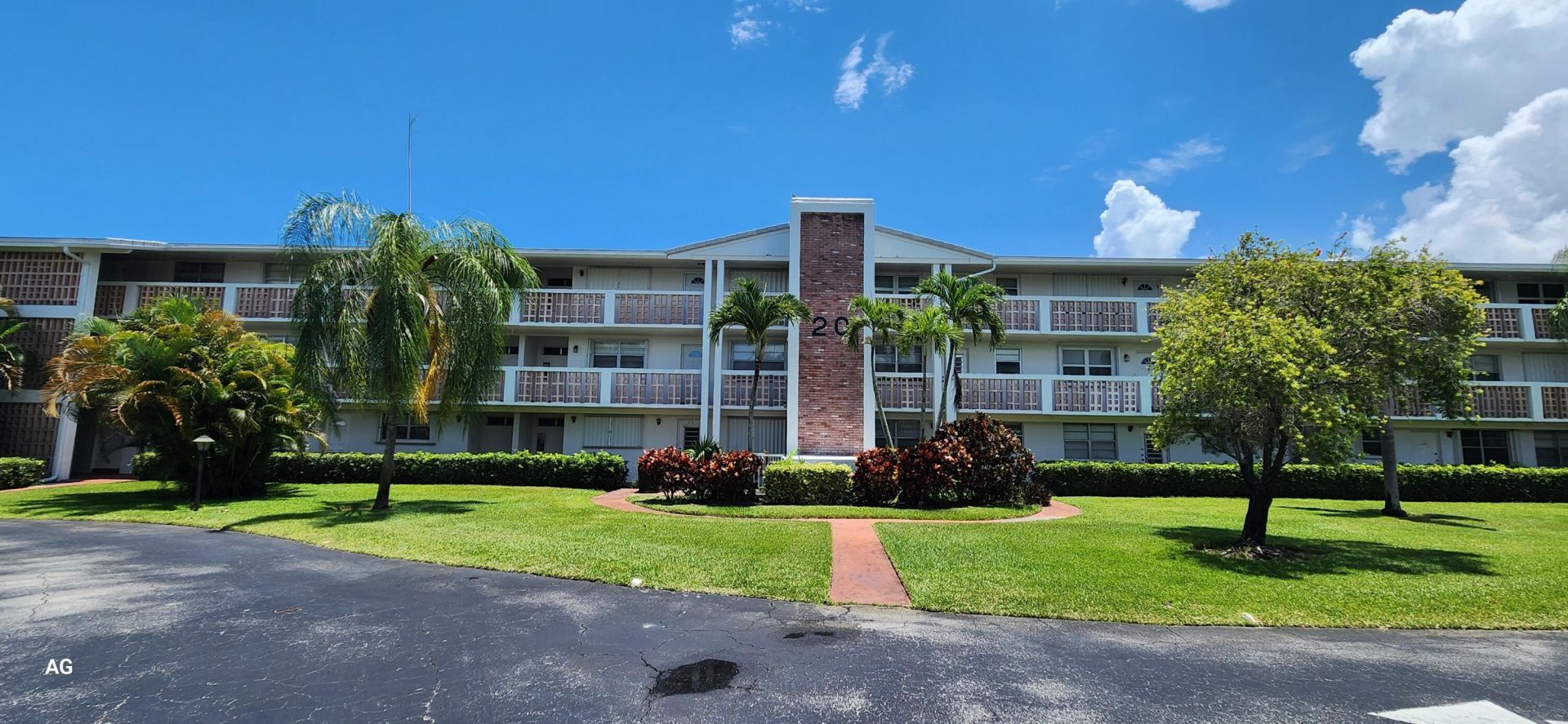 20 SE 13th Street, Unit B7, Boca Raton, FL 33432 Photo