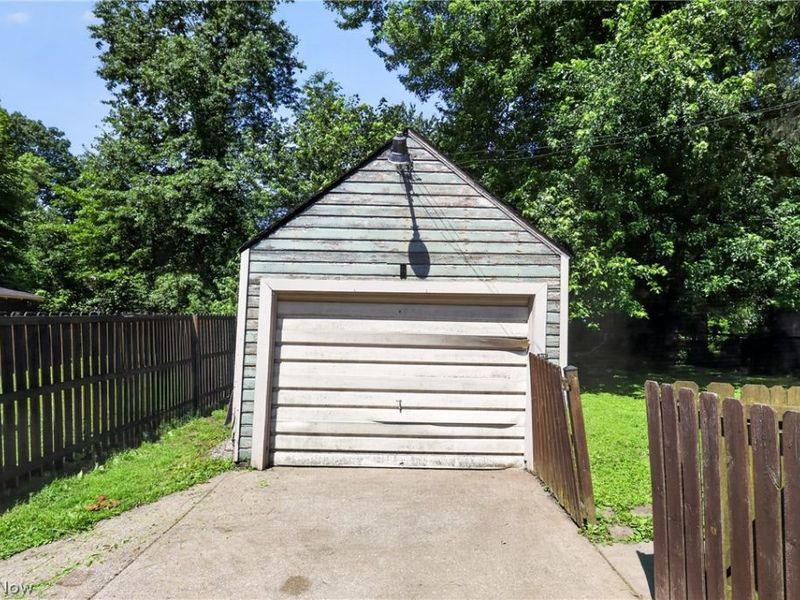 2242 Cordova Avenue, Youngstown, OH 44504 Photo 21