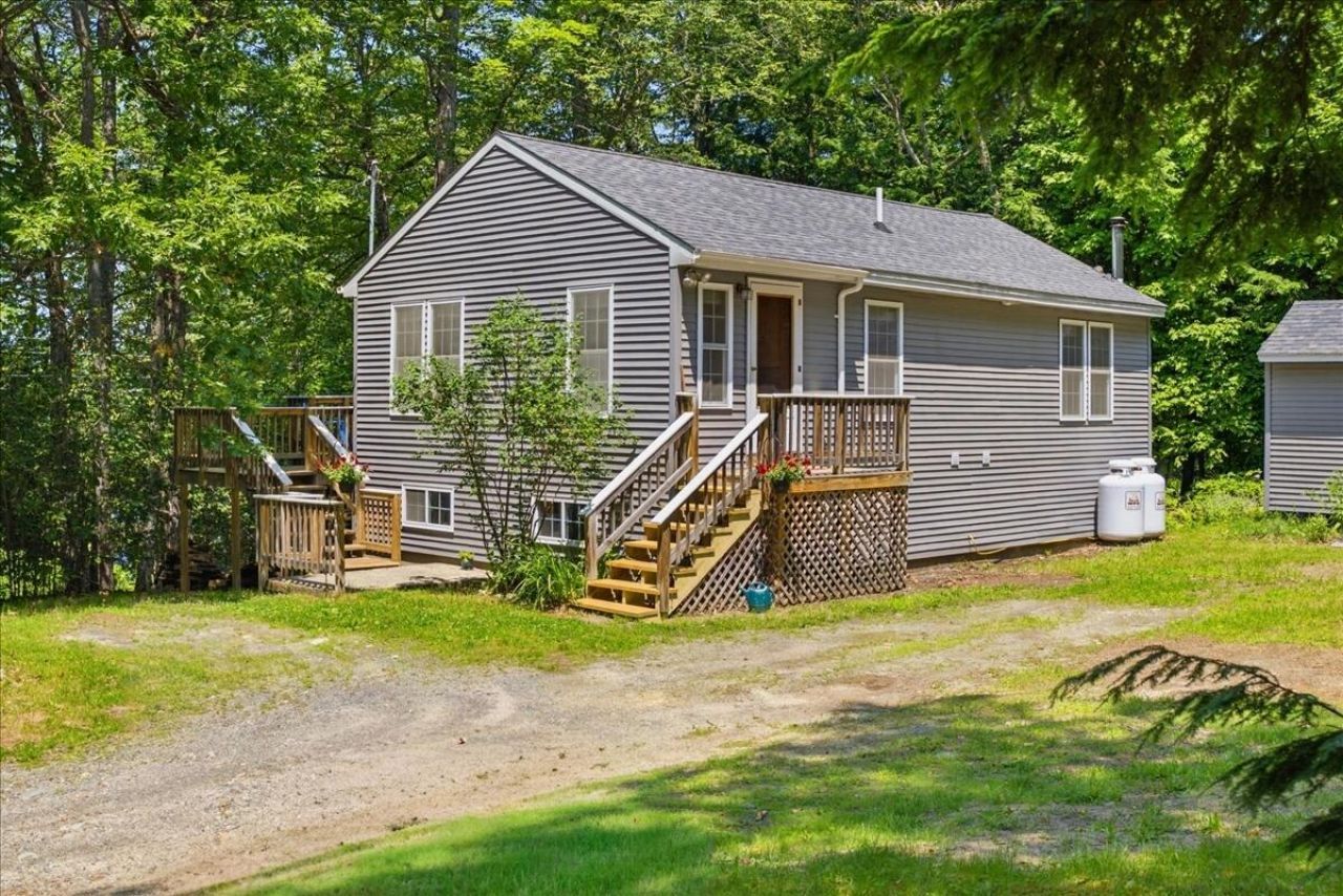 37 Beechwood Drive, Winthrop, ME 04364 Main Photo