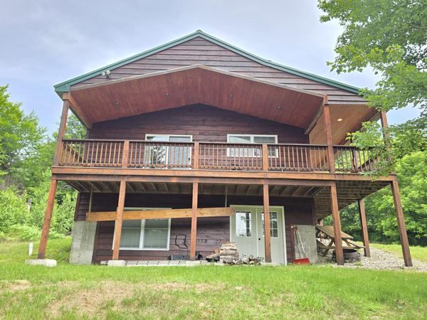 60 Riley Road , Mexico, ME 04257