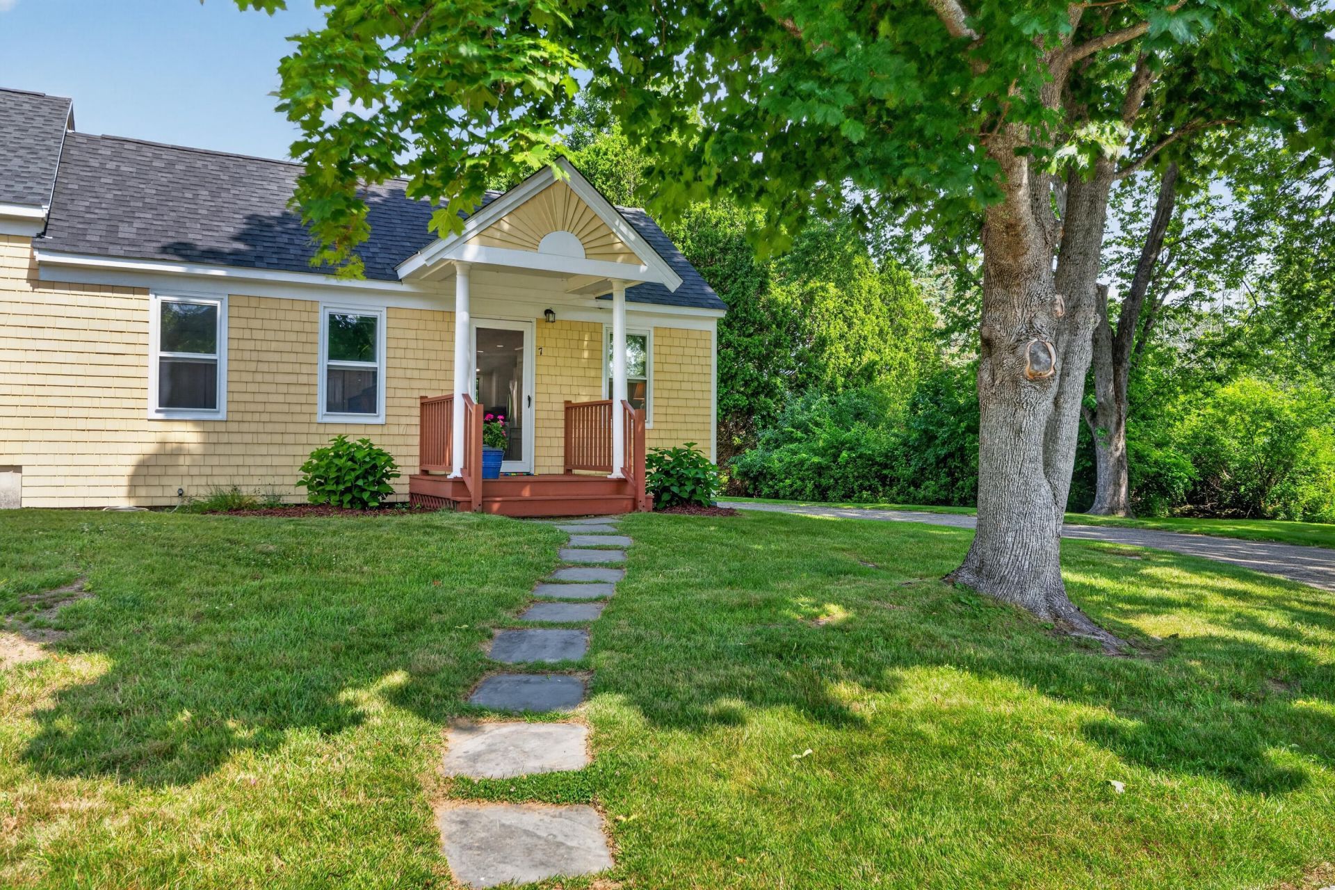 17 Woodside Meadow Road, Unit 7, York, ME 03909 Main Photo