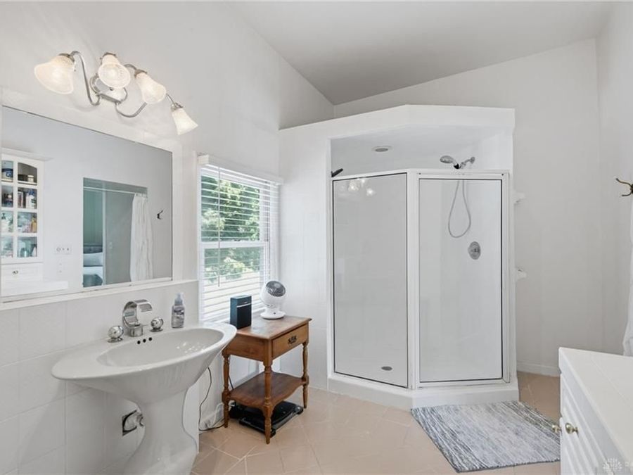 Property Image 79