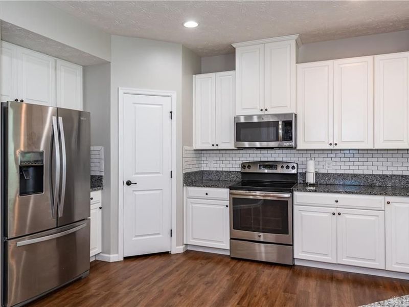 2838 Ridge View Court, Beavercreek Township, OH 45385 Photo 17