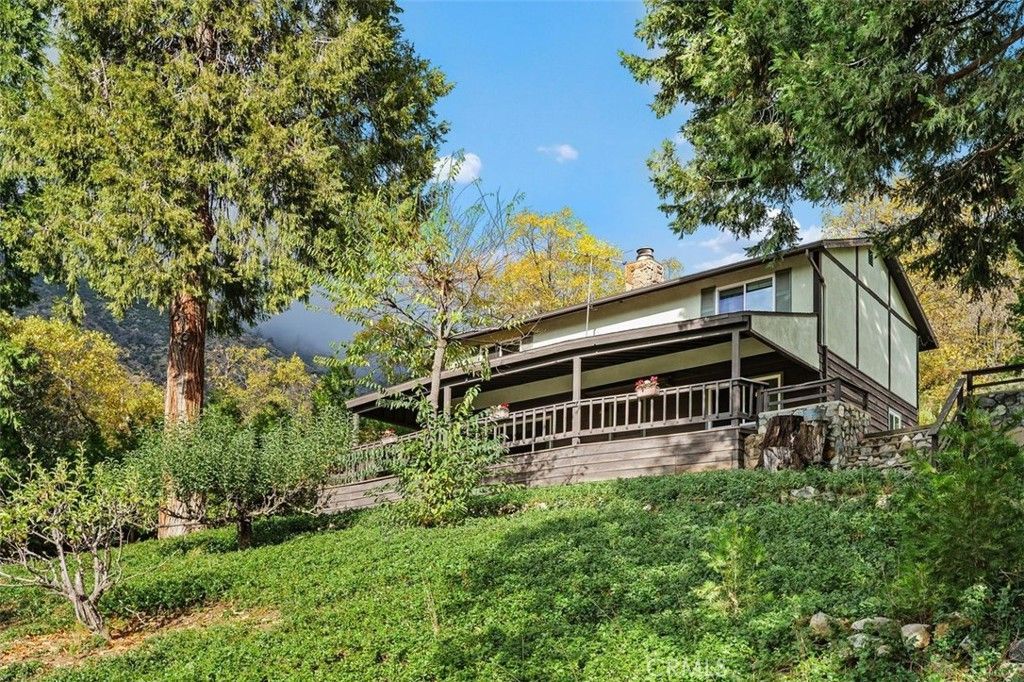 39566 Clearwater Drive, Oak Glen, CA 92399 Main Photo