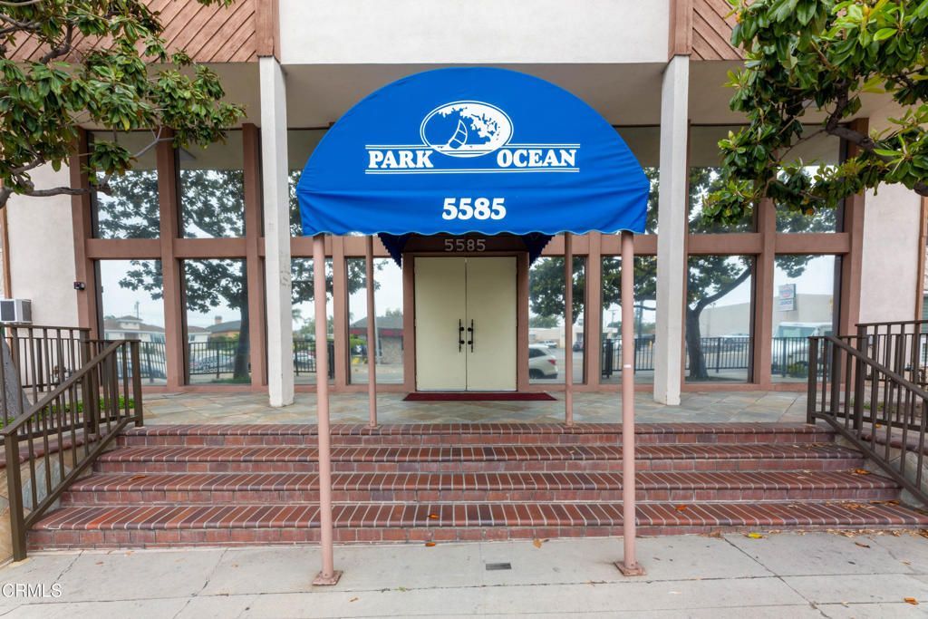 5585 E Pacific Coast Highway, Unit 132, Long Beach, CA 90804 Main Photo