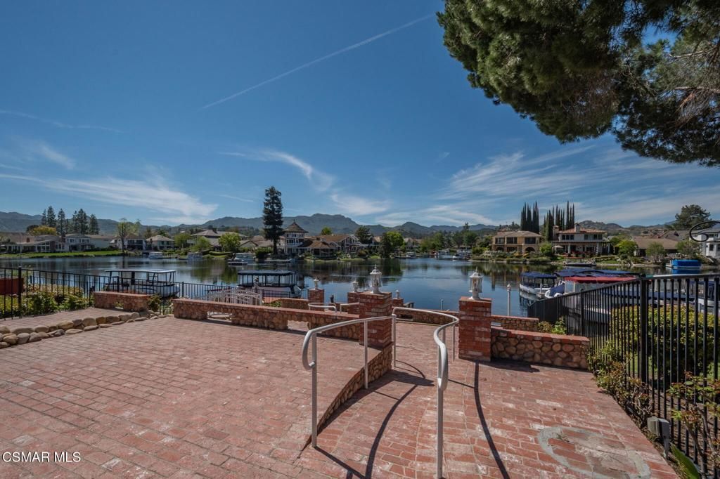 2704 Lakeridge Lane, Westlake Village, CA 91361 Main Photo