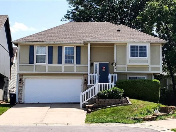 745 E 124TH Street, Kansas City, MO 64146