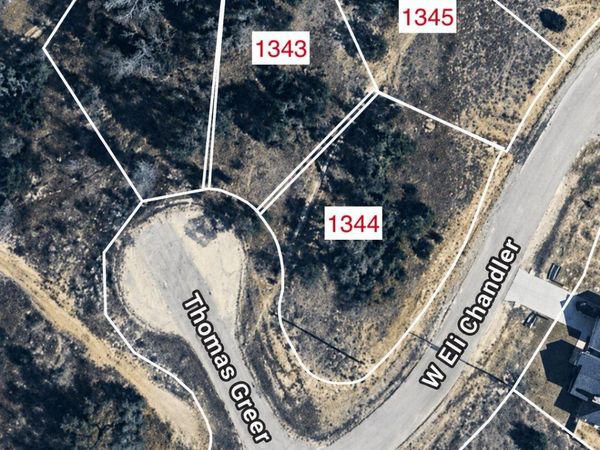 104 Thomas Greer , Blanco, TX 78606