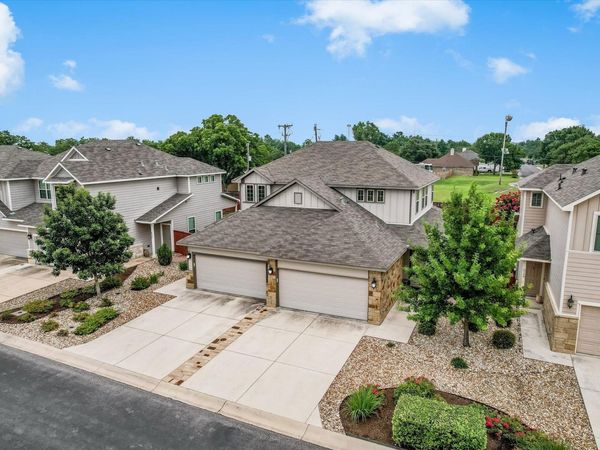 528 High Tech DR, Georgetown, TX 78626
