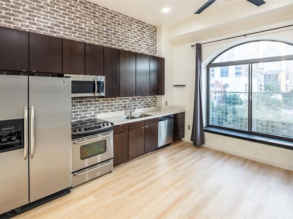 507 Sabine ST, Unit 404, Austin, TX 78701