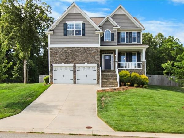 2071 Spring Wind Road , Pfafftown, NC 27040