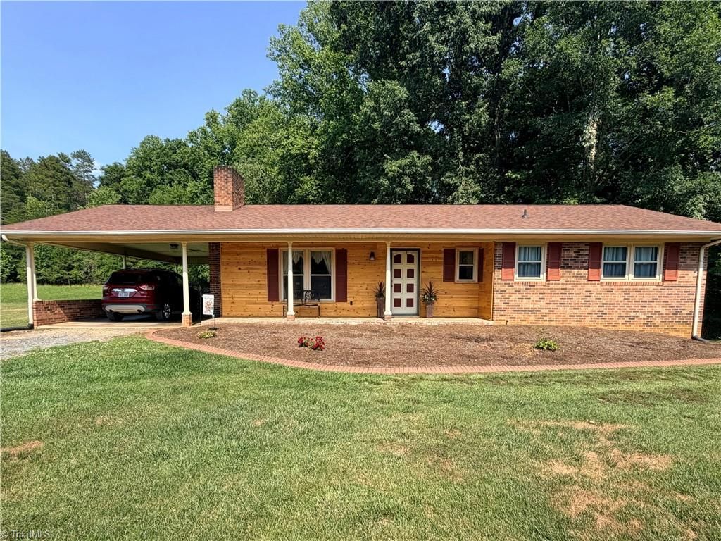 222 Timberlake Trail, Elkin, NC 28621 Main Photo