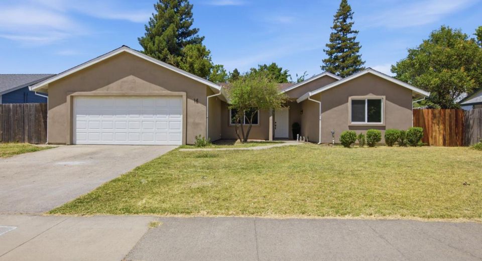 14 Cache River Cir, Sacramento, CA 95831 Photo