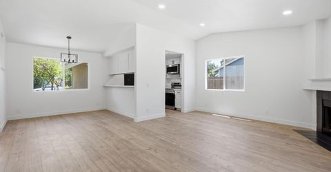 14 Cache River Cir, Sacramento, CA 95831 Photo
