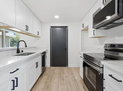 14 Cache River Cir, Sacramento, CA 95831 Photo