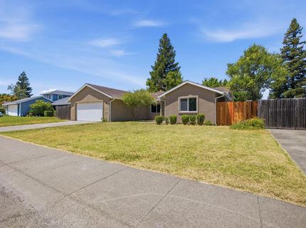 14 Cache River Cir, Sacramento, CA 95831 Photo
