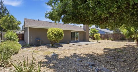 14 Cache River Cir, Sacramento, CA 95831 Photo