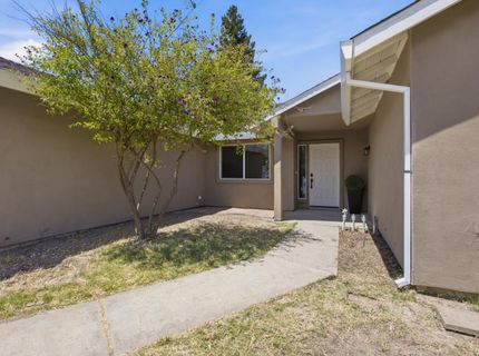 14 Cache River Cir, Sacramento, CA 95831 Photo