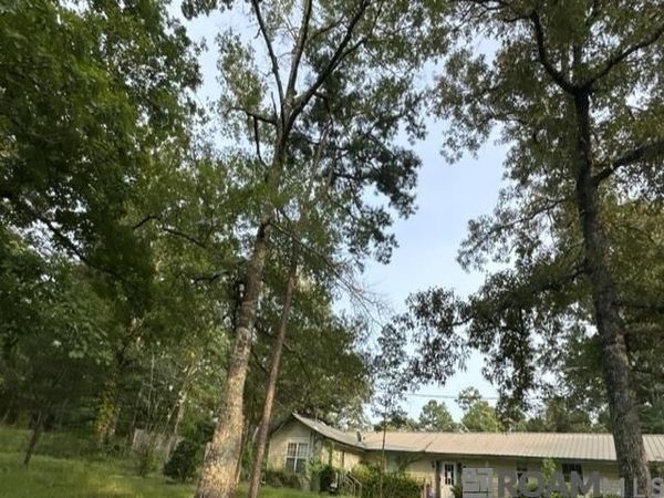 32 Tyrone Johnson Lane, Greensburg, LA 70441