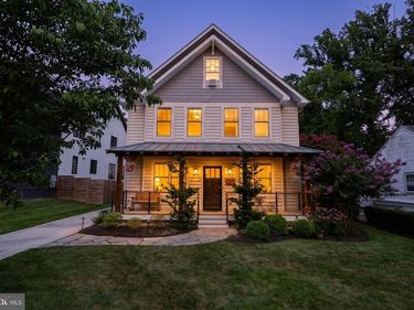 119 S SPRING STREET, FALLS CHURCH, VA 22046