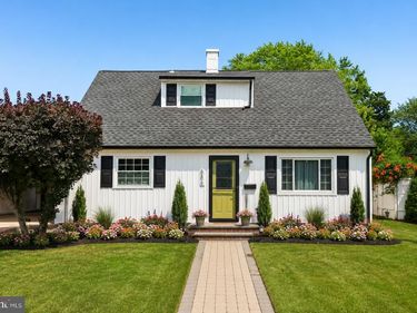 586 DOLORO DRIVE, MORRISVILLE, PA 19067