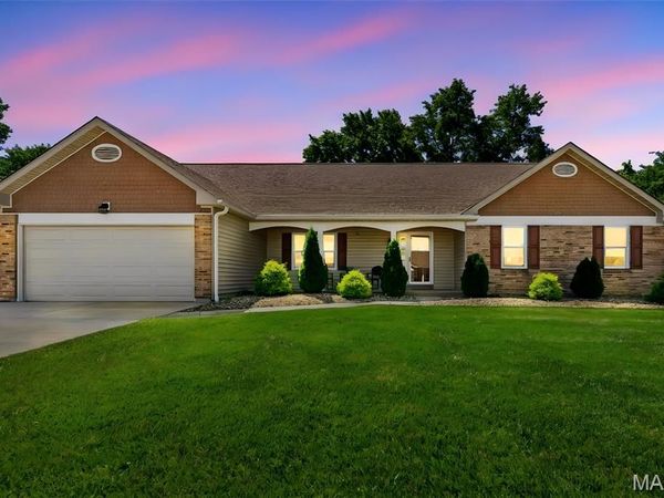 3281 Principia Avenue, St Charles, MO 63301