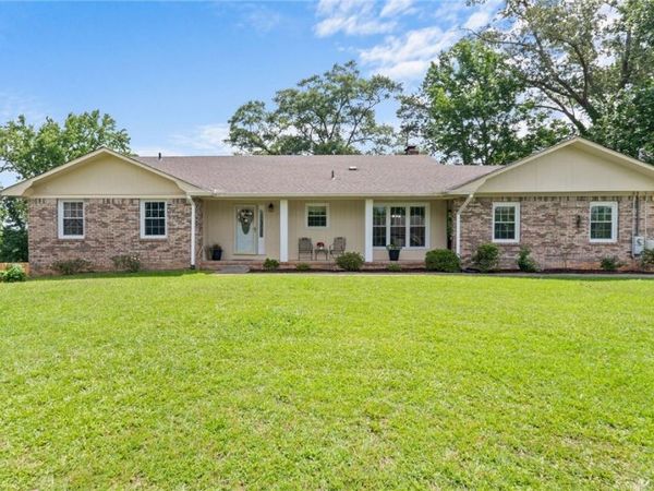 13647 Valerie Dawn Way, Northport, AL 35475