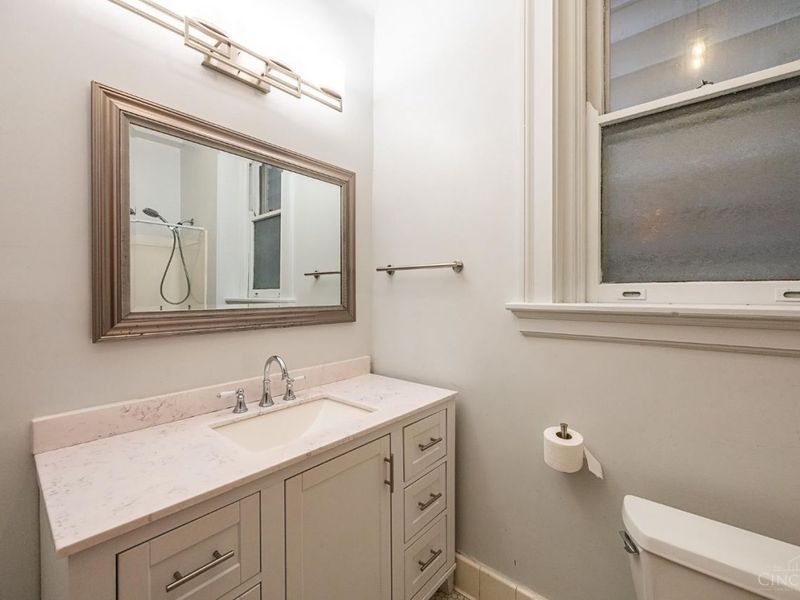 2412 Fairview Avenue, Cincinnati, OH 45219 Photo 11